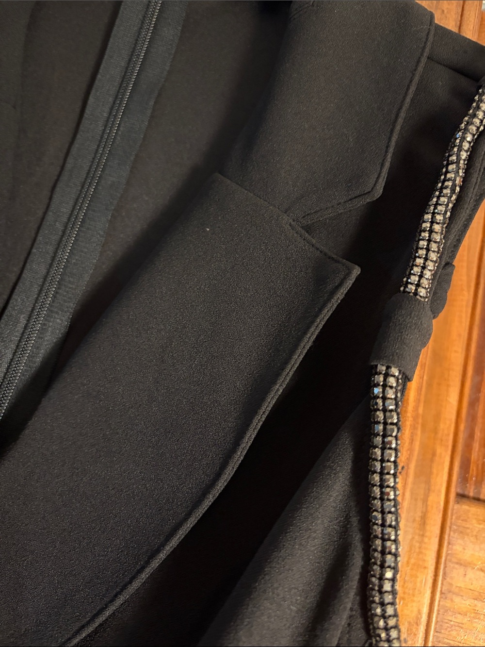 Sleeveless Black Belted Wide-Leg Jumpsuit - Picture 3 of 6